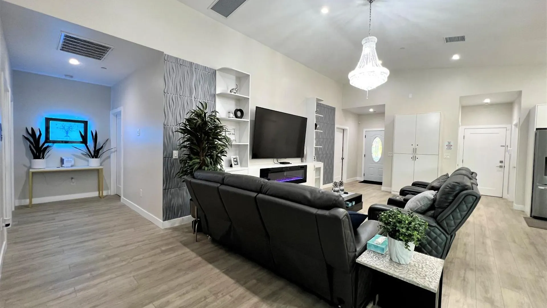 New & Modern With Accessibility-Family Friendly Apartment San Bernardino