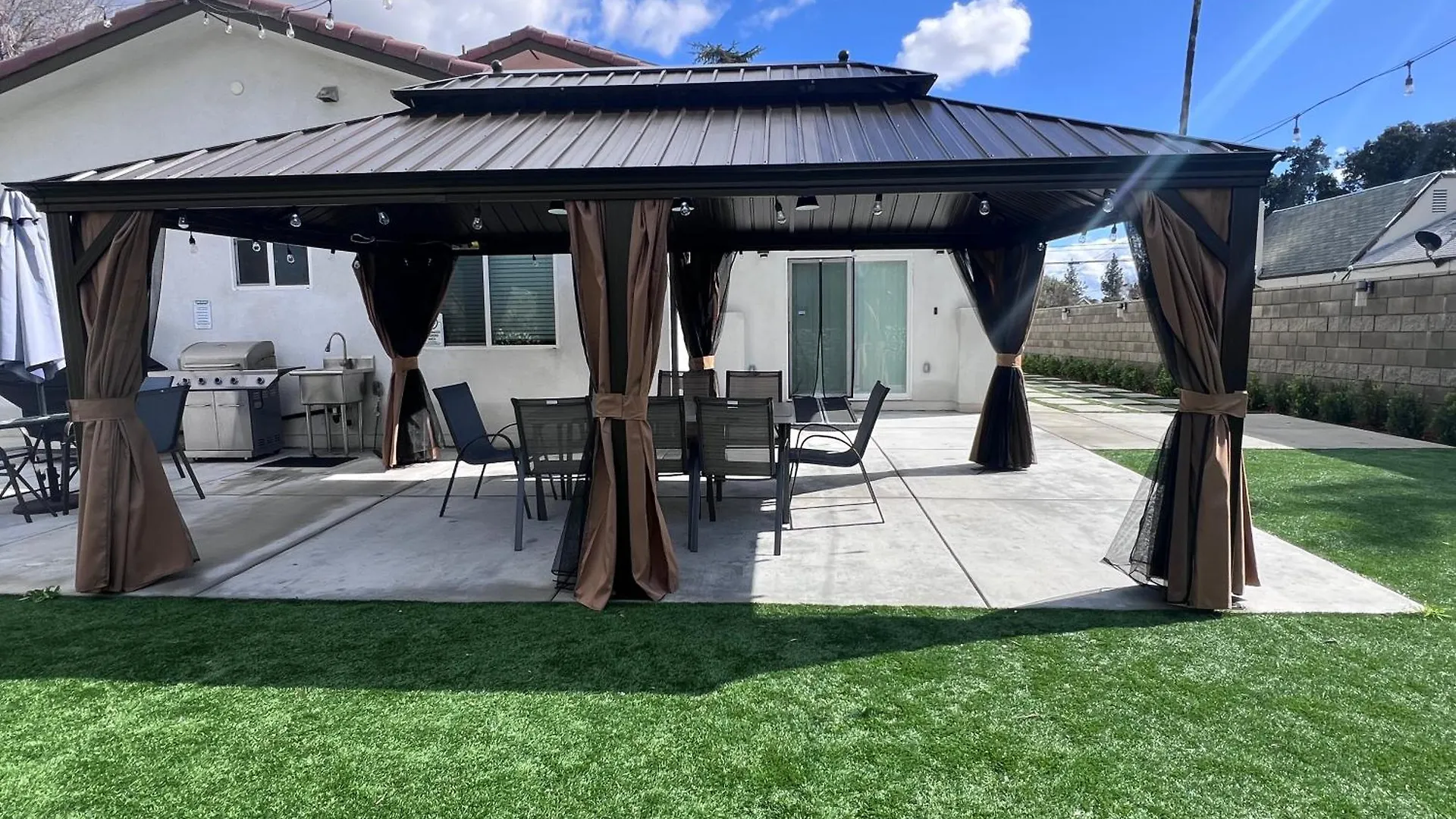 New & Modern With Accessibility-Family Friendly Apartment San Bernardino