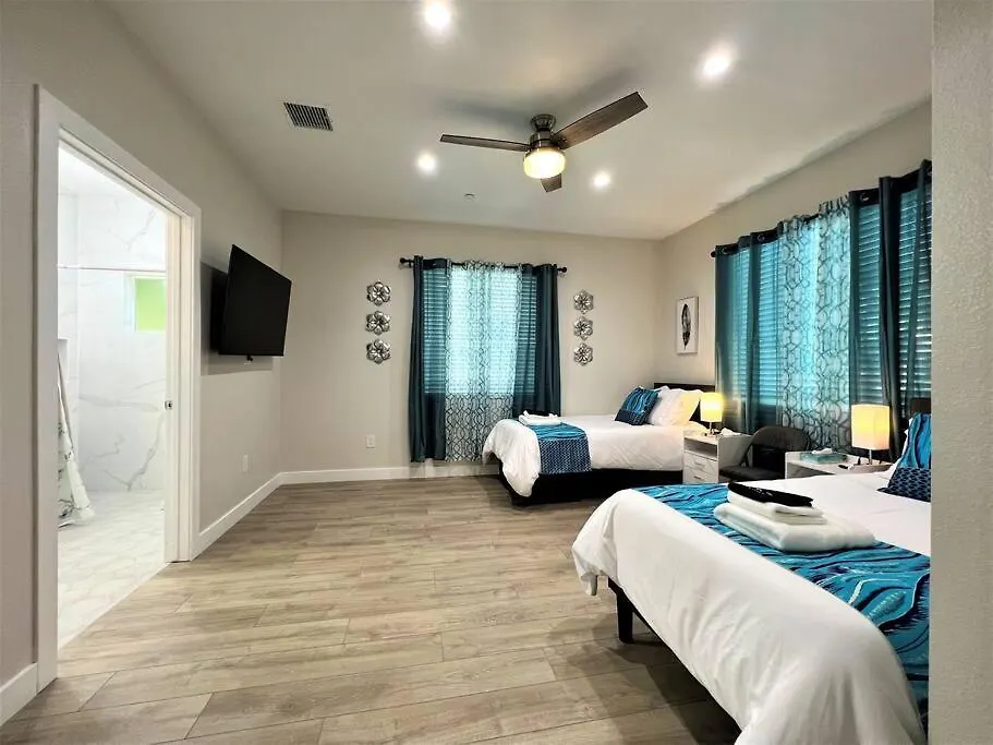 New & Modern With Accessibility-Family Friendly Apartment San Bernardino 0*,  United States
