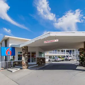 2* Hotel 6-san Bernardino, Ca - Downtown